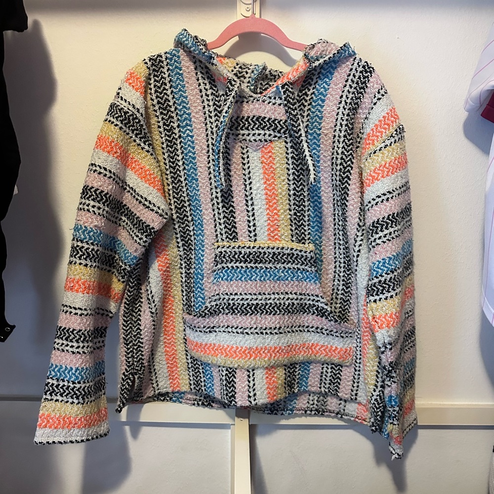 Women’s sweater shrug